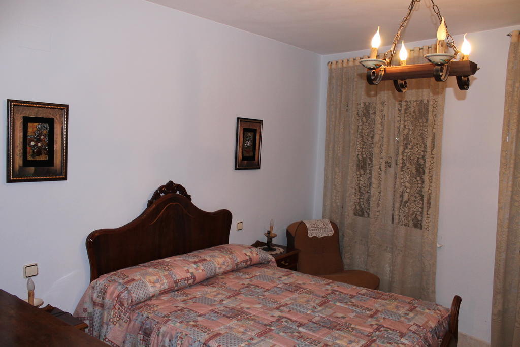 Casa De La Virginia Villa Valdealgorfa Room photo