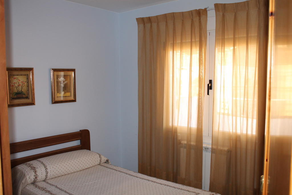 Casa De La Virginia Villa Valdealgorfa Room photo